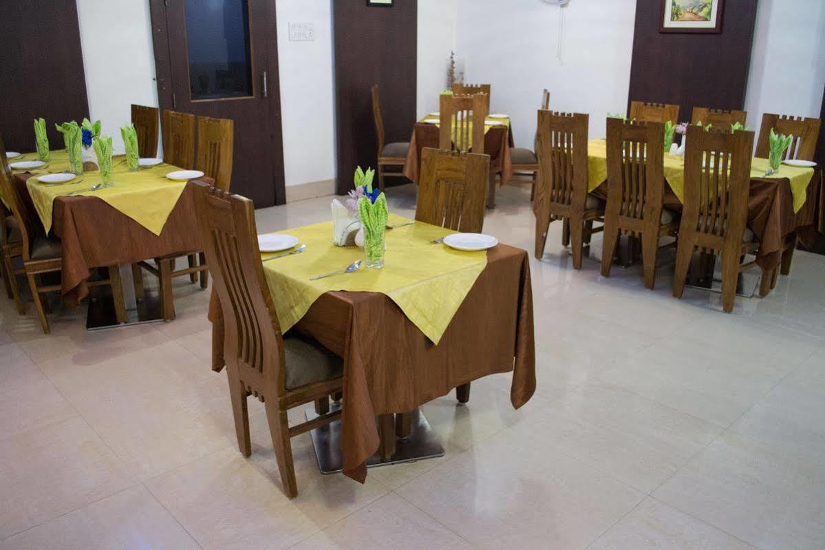 Hotel Seetal Кътак Екстериор снимка